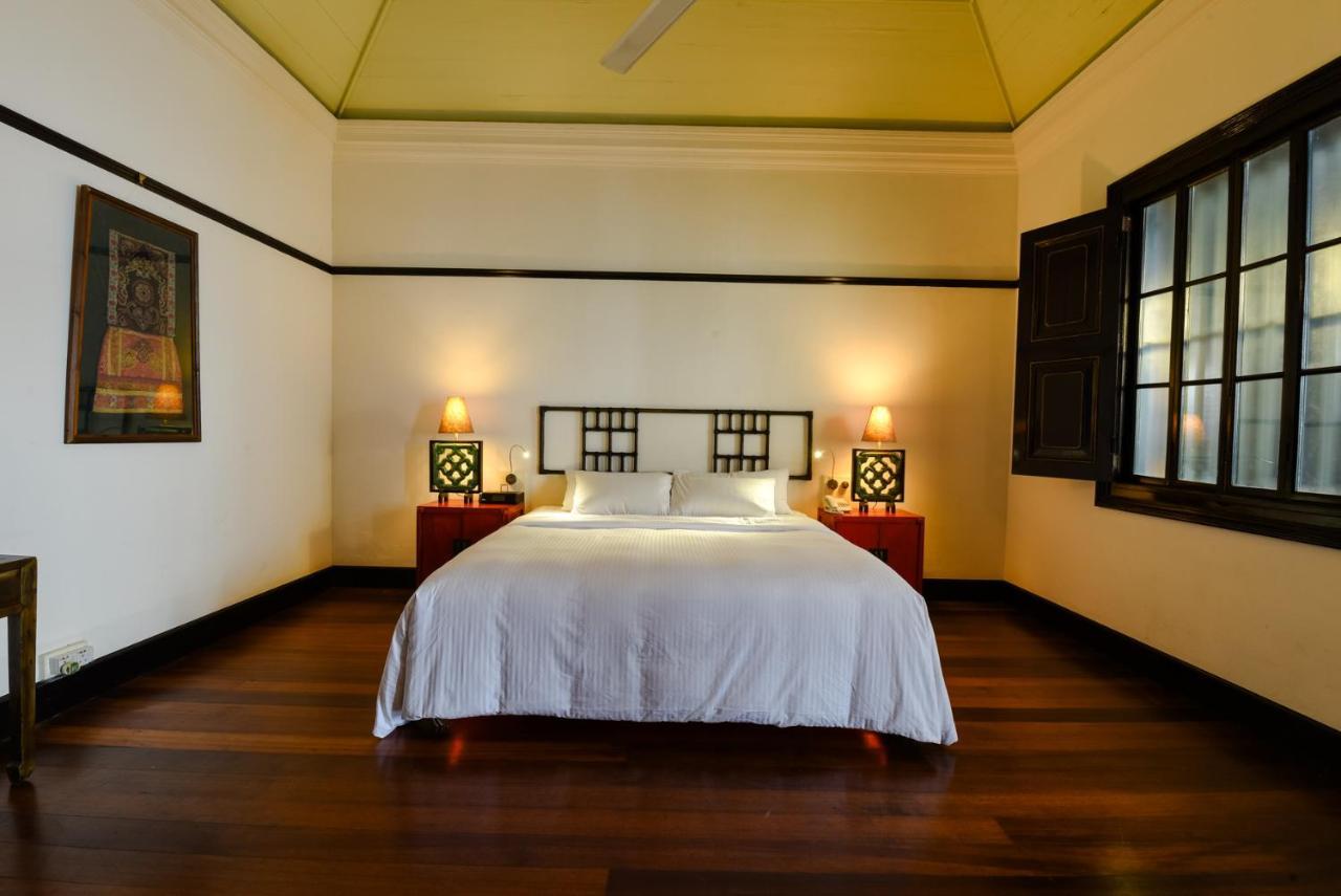 Отель Cheong Fatt Tze - The Blue Mansion Джорджтаун Экстерьер фото