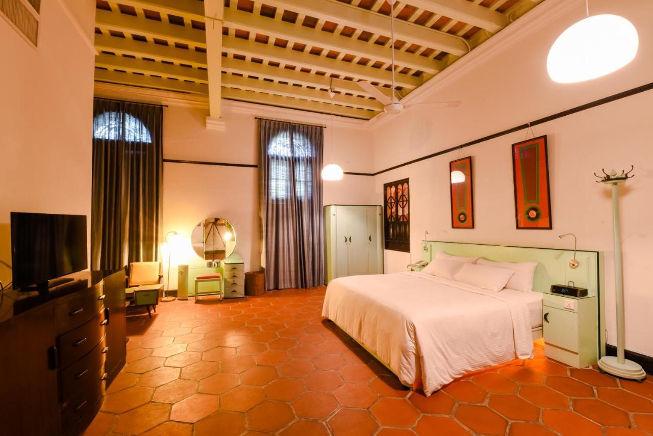 Отель Cheong Fatt Tze - The Blue Mansion Джорджтаун Экстерьер фото